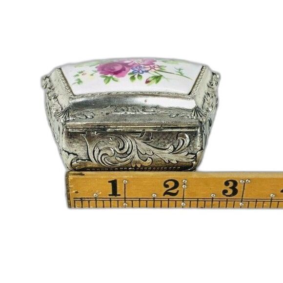 Vintage Silver and Porcelain Hand Painted Velvet Lined Jewelry Box Made Japan - Picture 12 of 12